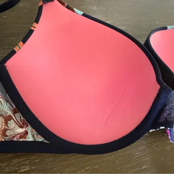 NWT Pink By Victoria's Secret Wear Everywhere Bra Push Up 32DD Tropical Botanic - Picture 7 of 8